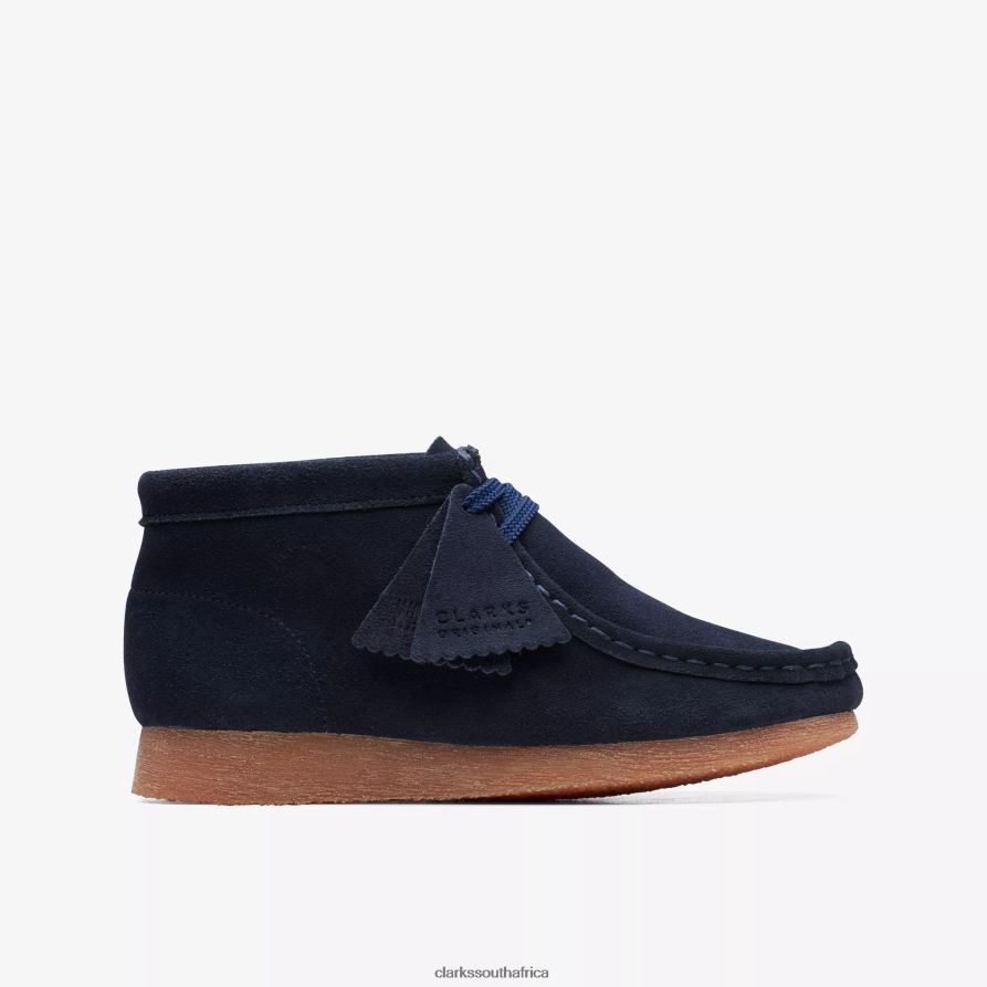 2Z8V2H1012 Wallabee Boot Older Clarks Navy Suede