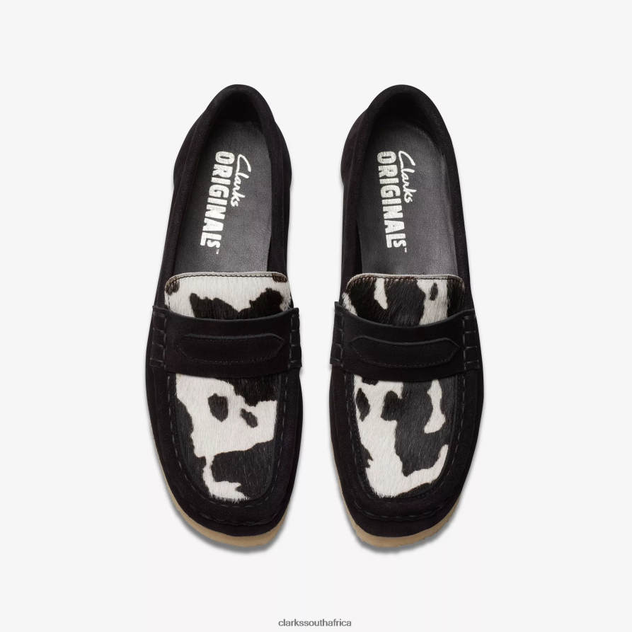 2Z8V2H237 Wallabee Loafer Clarks Cow Print HairOn