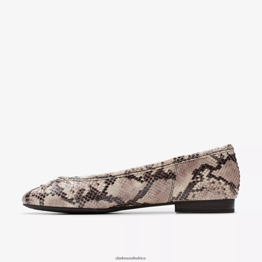 2Z8V2H255 Fawna Lily Clarks Snake Print