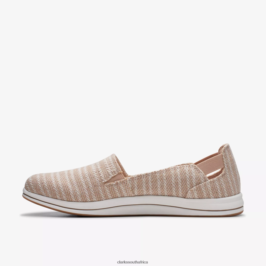 2Z8V2H268 Breeze Step II Clarks Sand