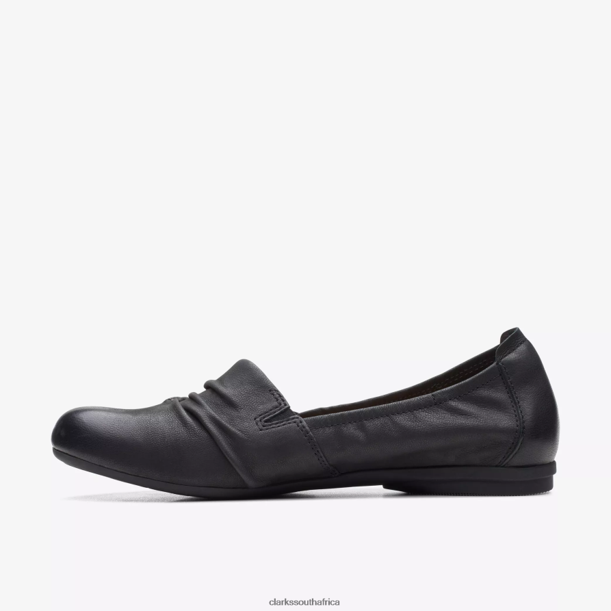 2Z8V2H299 Rena Way Clarks Black