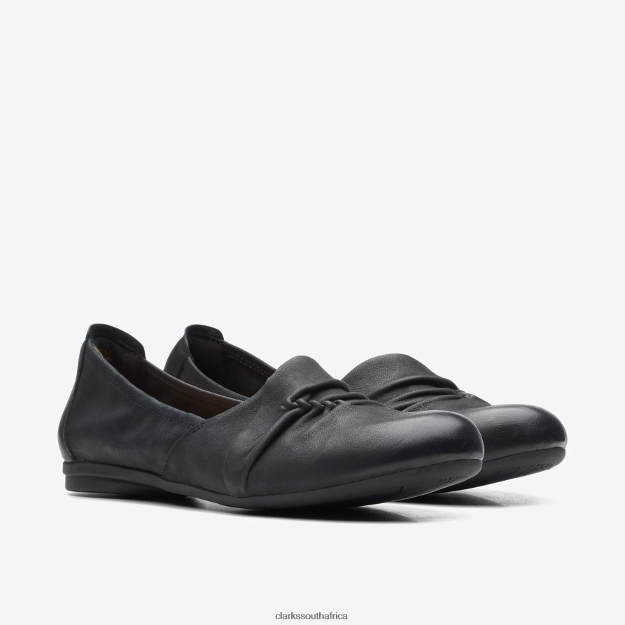 2Z8V2H299 Rena Way Clarks Black