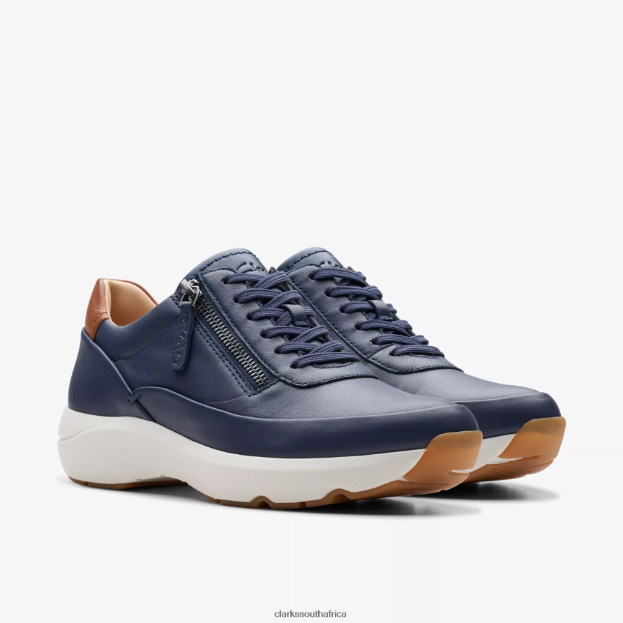 2Z8V2H322 Tivoli Zip Clarks Navy Leather