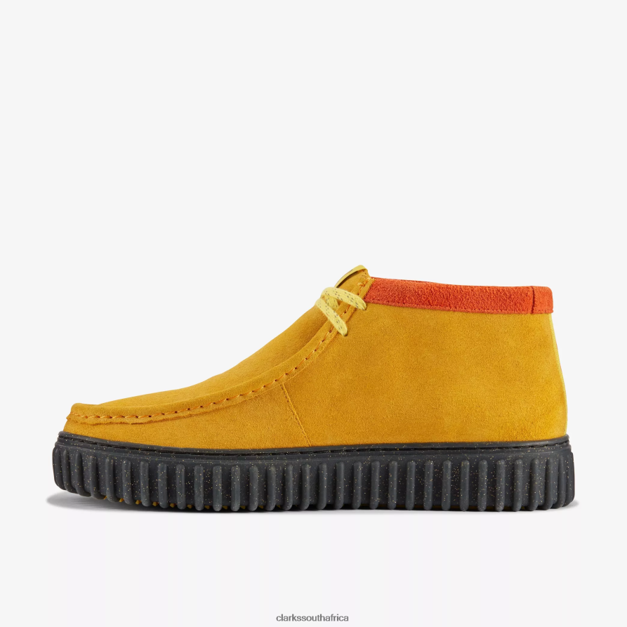 2Z8V2H424 Torhill Explore x Pok¨¦mon Clarks Yellow Suede