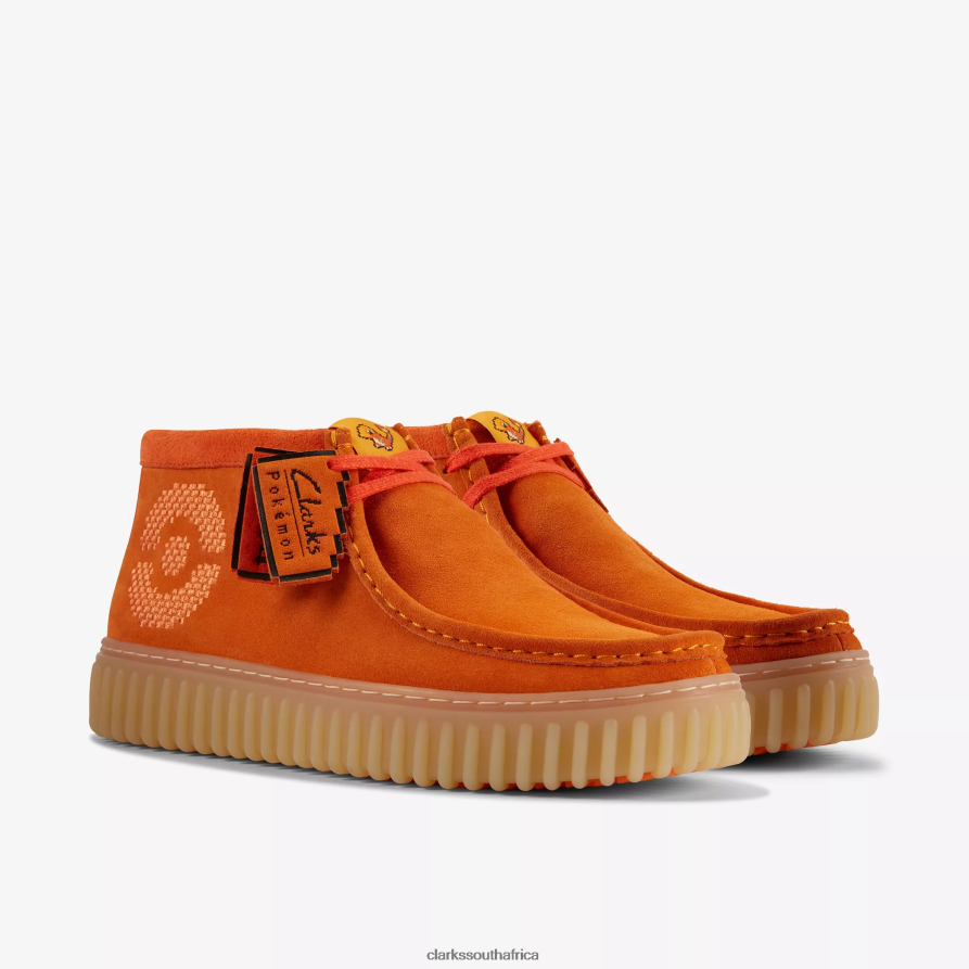 2Z8V2H425 Torhill Explore x Pok¨¦mon Clarks Orange Suede