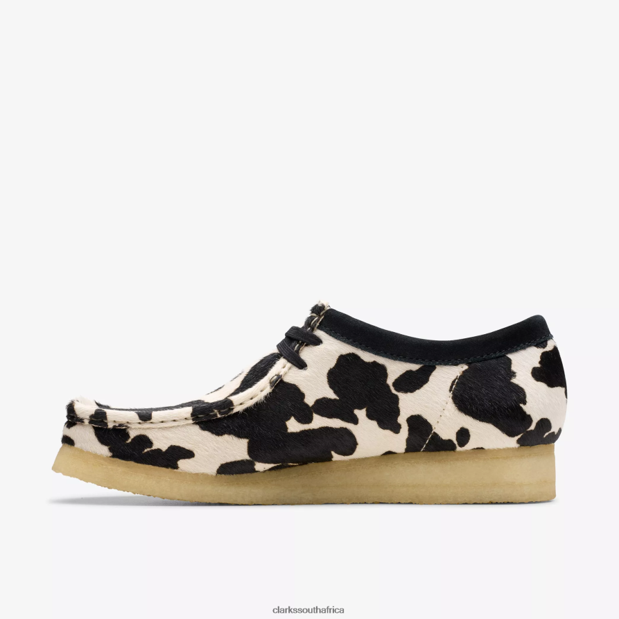 2Z8V2H661 Wallabee Clarks Cow Print HairOn