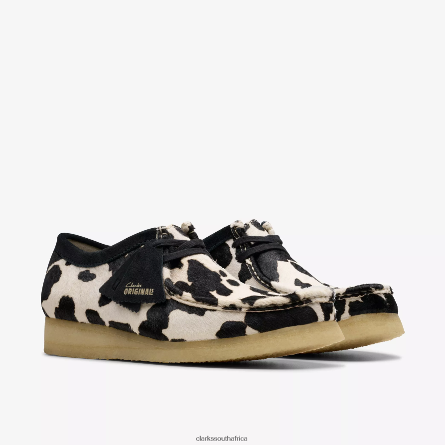 2Z8V2H661 Wallabee Clarks Cow Print HairOn