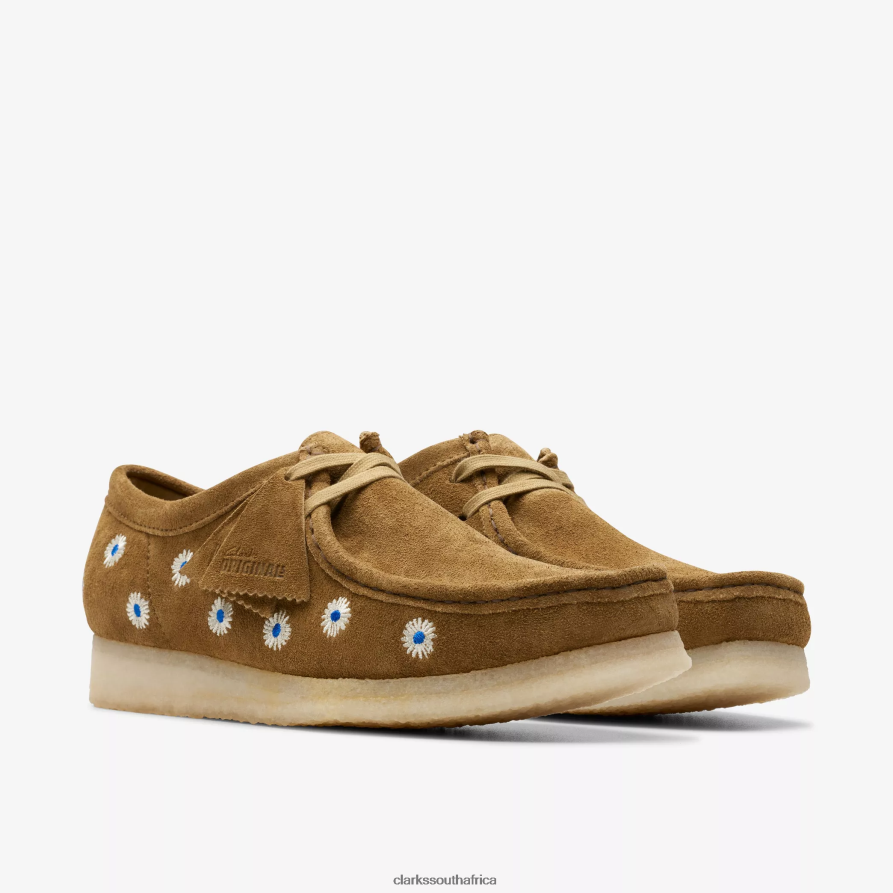 2Z8V2H667 Wallabee Clarks Dark Olive Embroidery