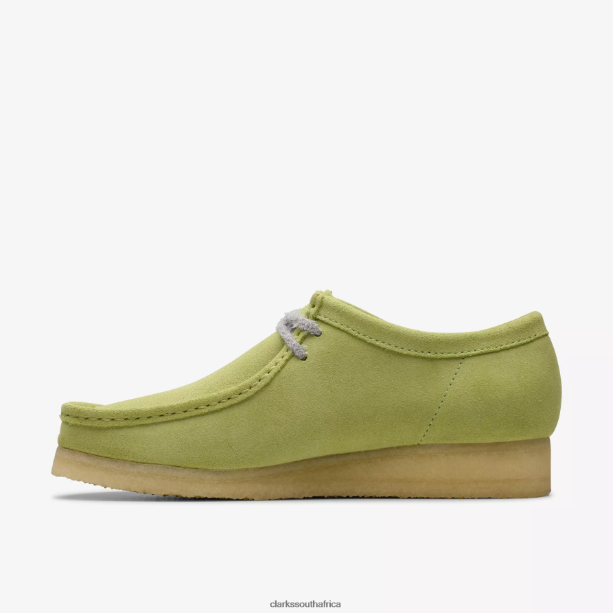 2Z8V2H672 Wallabee Pale Lime Suede Clarks undefined