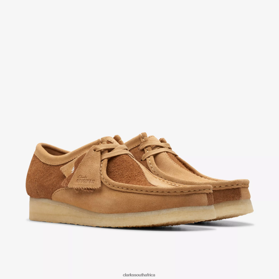 2Z8V2H676 Wallabee Tan Combination Clarks undefined