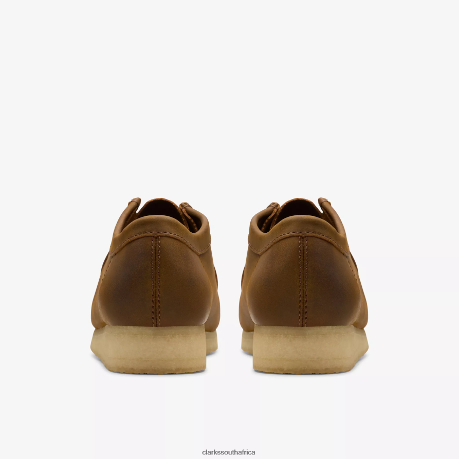 2Z8V2H692 Wallabee Clarks Beeswax