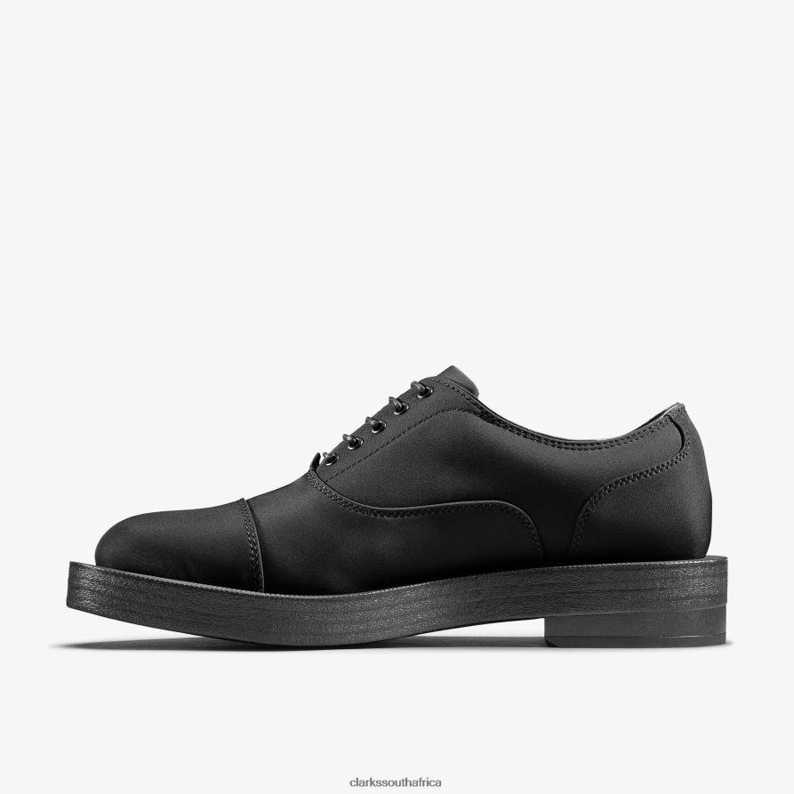 2Z8V2H713 Martine Rose Mens Oxford 2 Clarks Black Textile