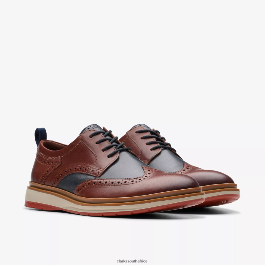 2Z8V2H716 Chantry Wing Clarks British Tan Combination