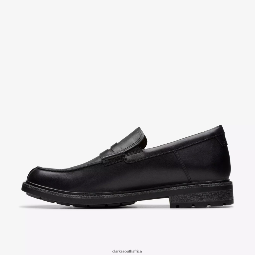 2Z8V2H737 Un Shire Step Clarks Black Leather