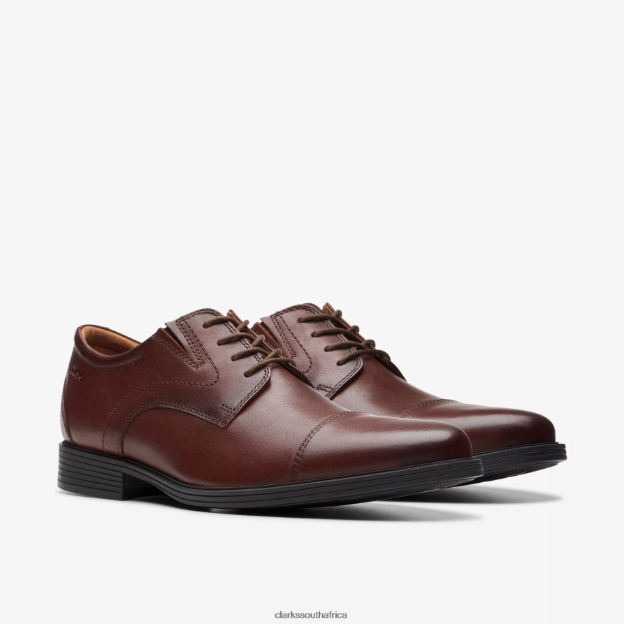 2Z8V2H782 Whiddon Cap Clarks Mahogany Leather