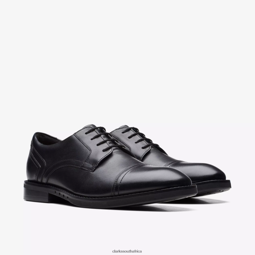 2Z8V2H793 Un Hugh Cap Clarks Black Leather