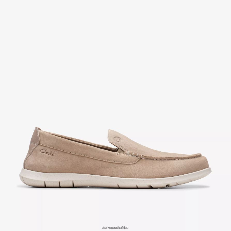 2Z8V2H890 Flexway Step Clarks Sand Suede