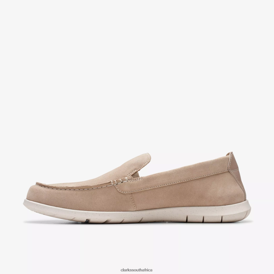 2Z8V2H890 Flexway Step Clarks Sand Suede