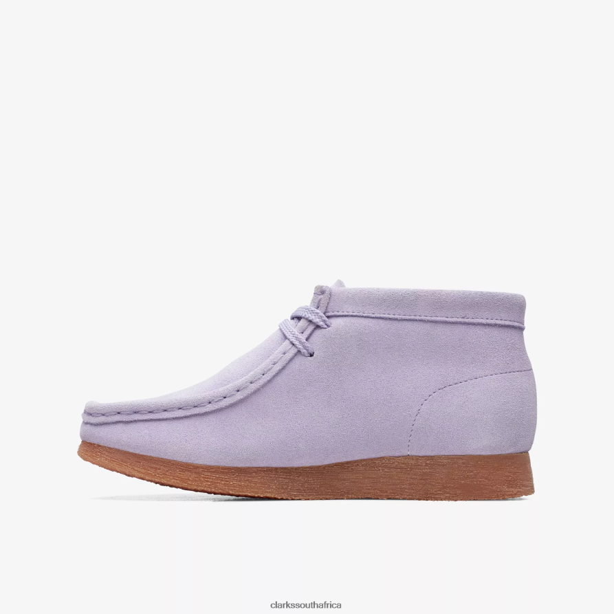 2Z8V2H976 Wallabee Boot Older Clarks Lilac Suede