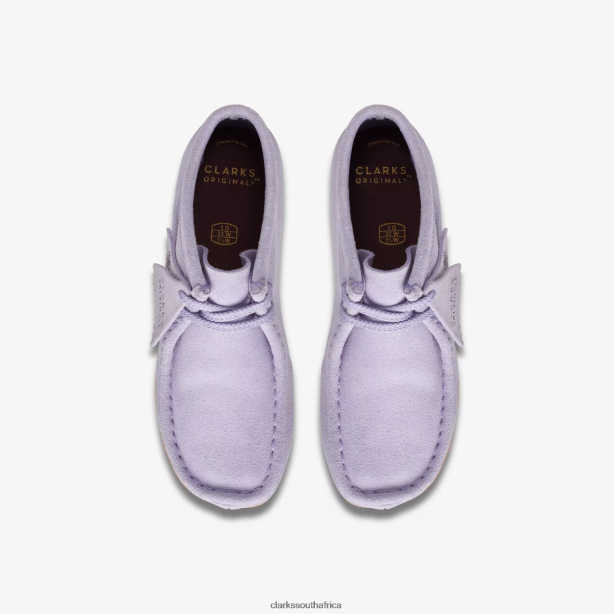 2Z8V2H976 Wallabee Boot Older Clarks Lilac Suede