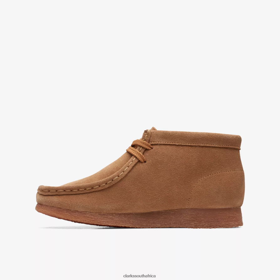 2Z8V2H983 Wallabee Boot Older Clarks Wheat Suede