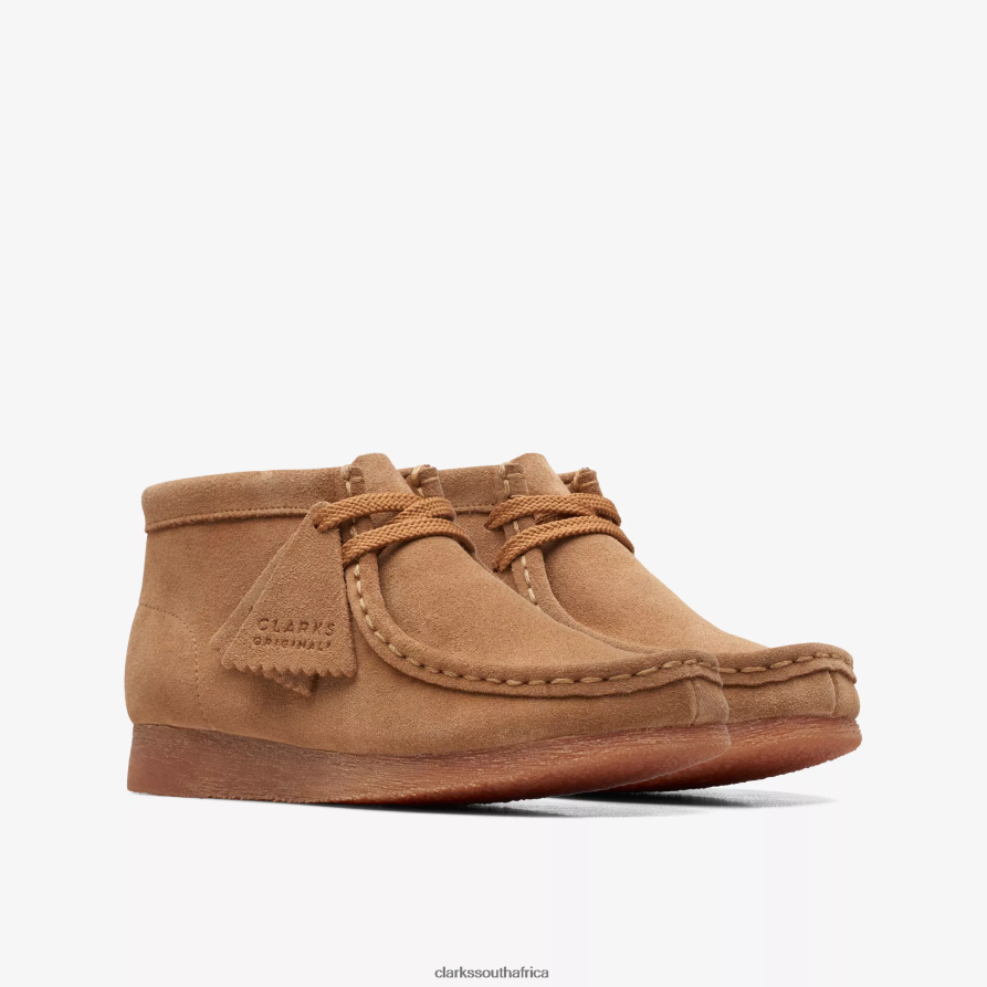 2Z8V2H983 Wallabee Boot Older Clarks Wheat Suede