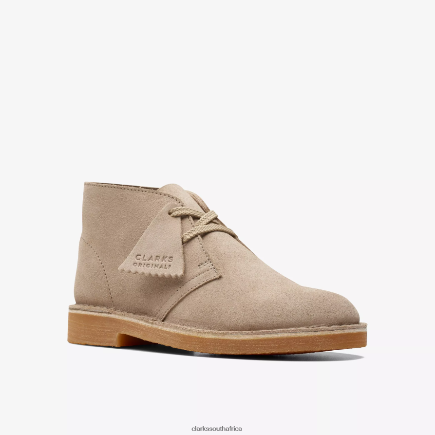 2Z8V2H984 Desert Boot Older Clarks Sand