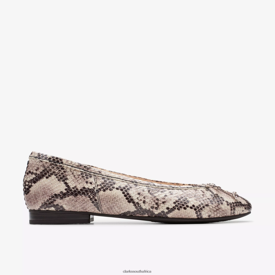 2Z8V2H255 Fawna Lily Clarks Snake Print