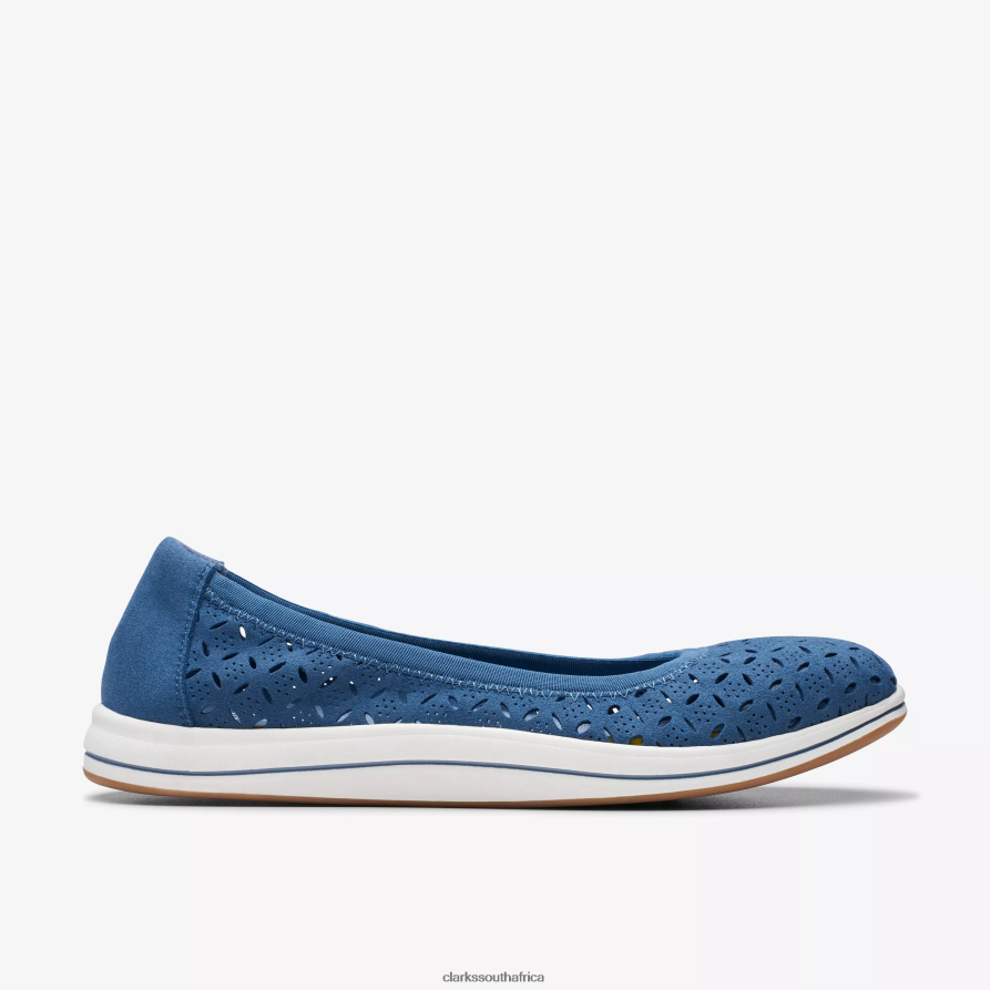 2Z8V2H267 Breeze Roam Clarks Blue