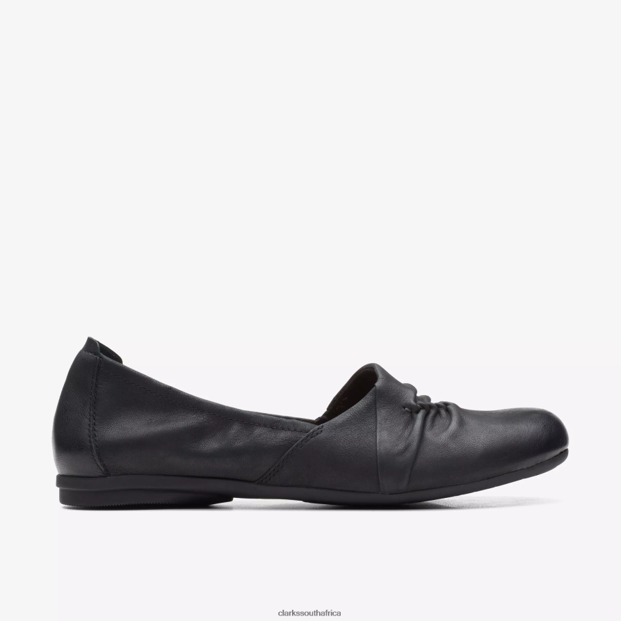 2Z8V2H299 Rena Way Clarks Black